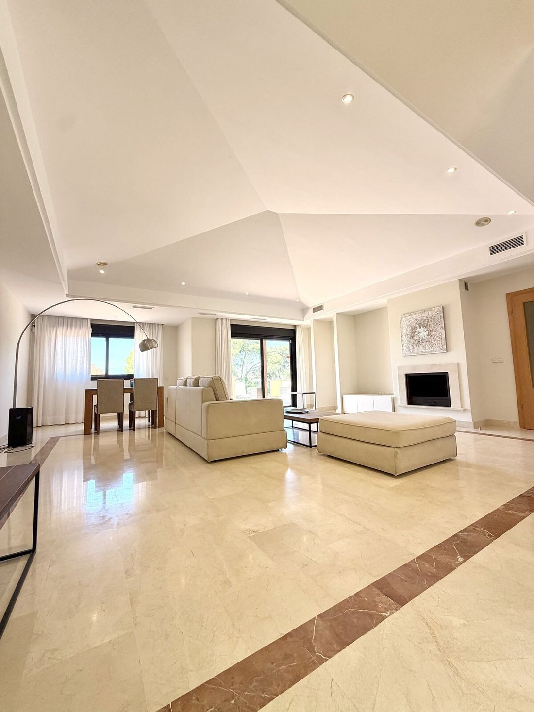 Apartment in Puerto Banus, Marbella, Spain 4 - 18667632