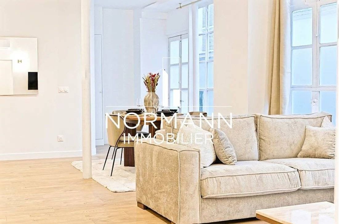 Apartment in Lorette-Martyrs, Paris 9e Arrondissement, Paris 5 - 17467265