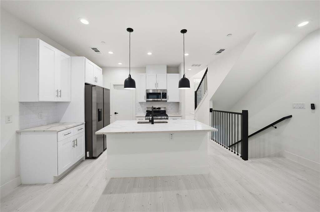 Townhouse in Dallas, Texas, United States 5 - 18669455