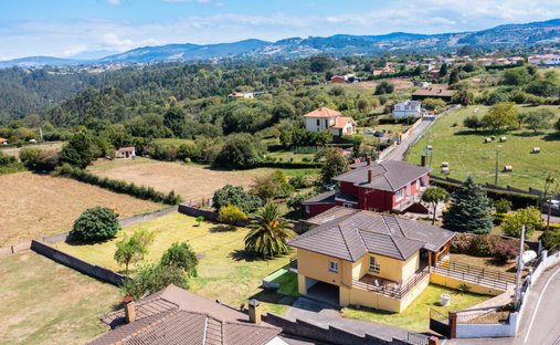 House in Distrito Rural, Gijon / Xixon, Spain 1