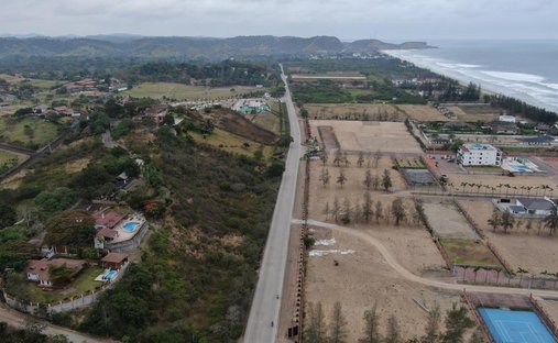 Land in Olon, Santa Elena, Ecuador 1