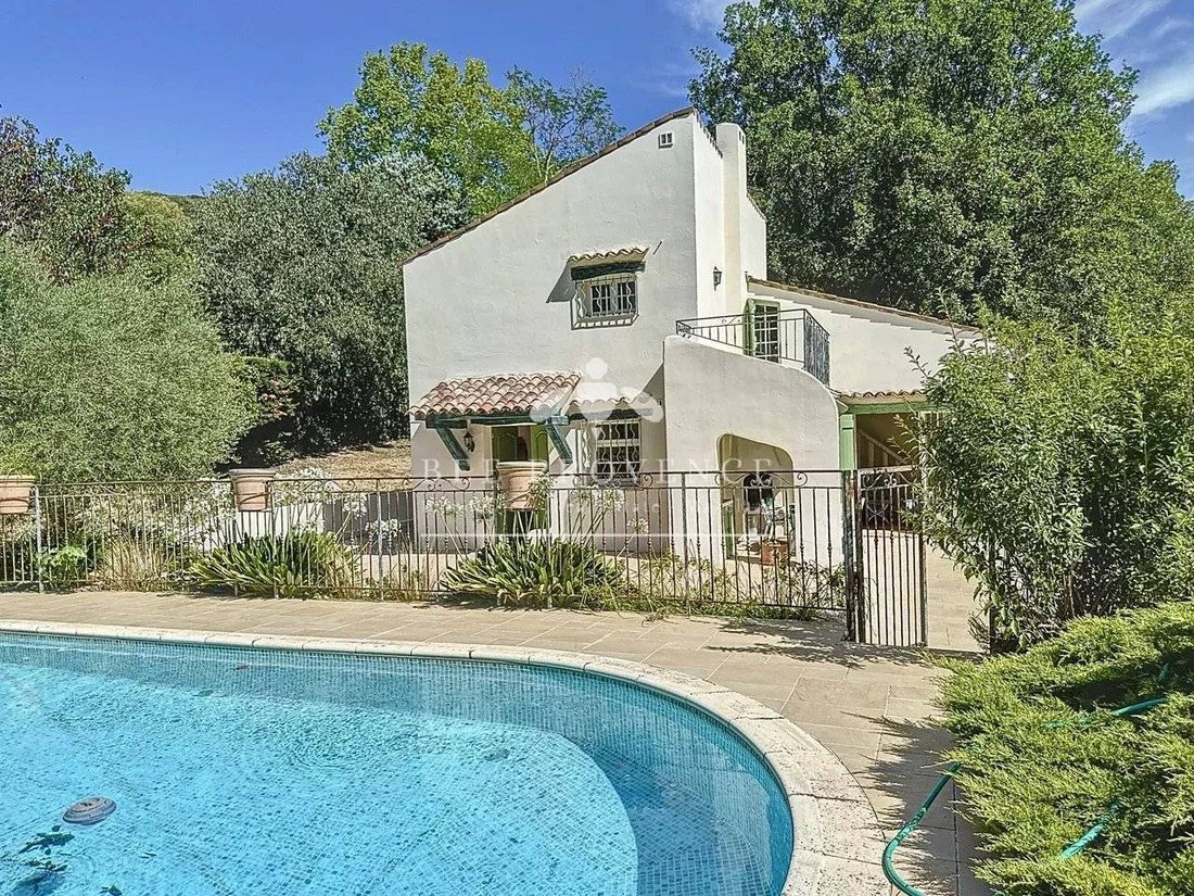 Villa en Montauroux, Provenza-Alpes-Costa Azul, Francia 1 - 16296726