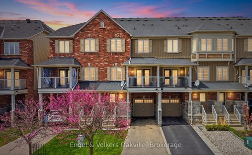 Townhouse in Hamilton, Ontario, Canada 1