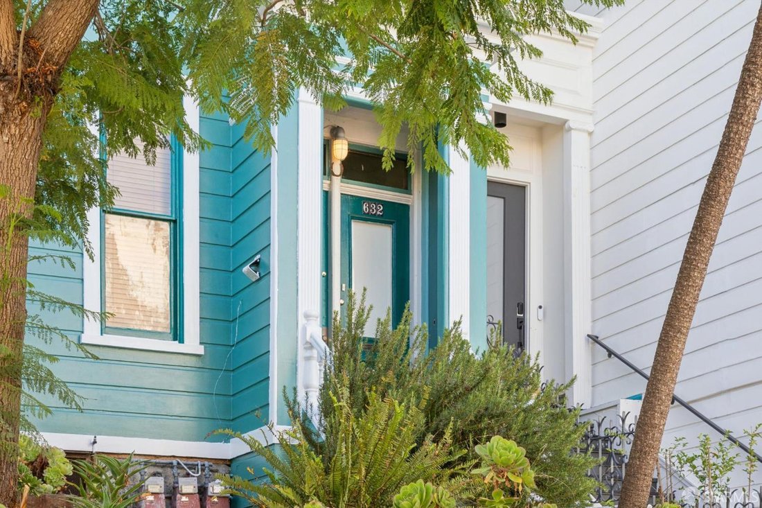 San Francisco, California, United States 1 - 18665843