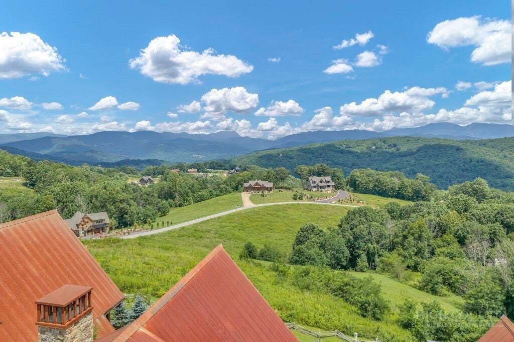 House in Elk Park, North Carolina, United States 4 - 18662760