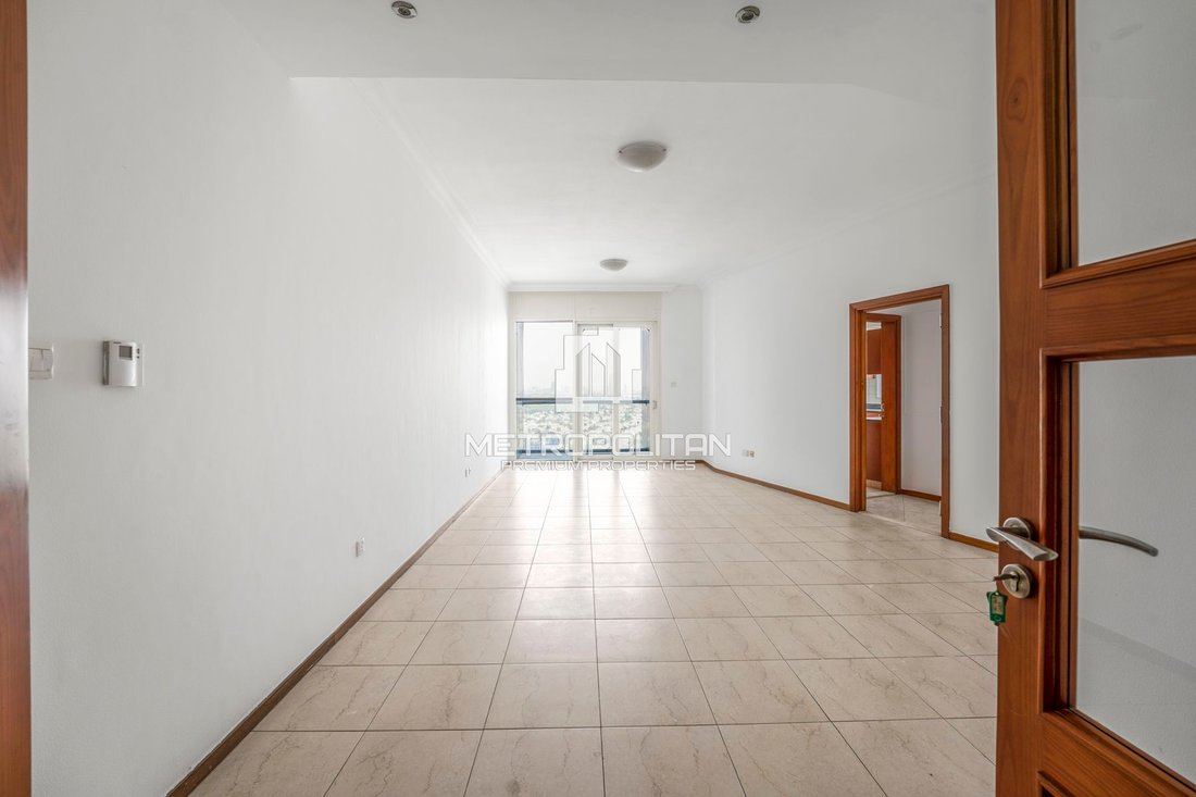 Apartment in JLT / Jumeirah Lakes Towers, Dubai, United Arab Emirates 5 - 18661095