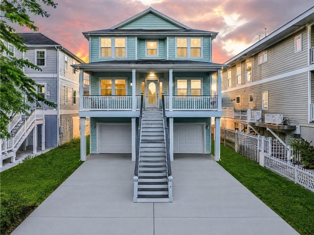 House in Galveston, Texas, United States 1 - 18664260