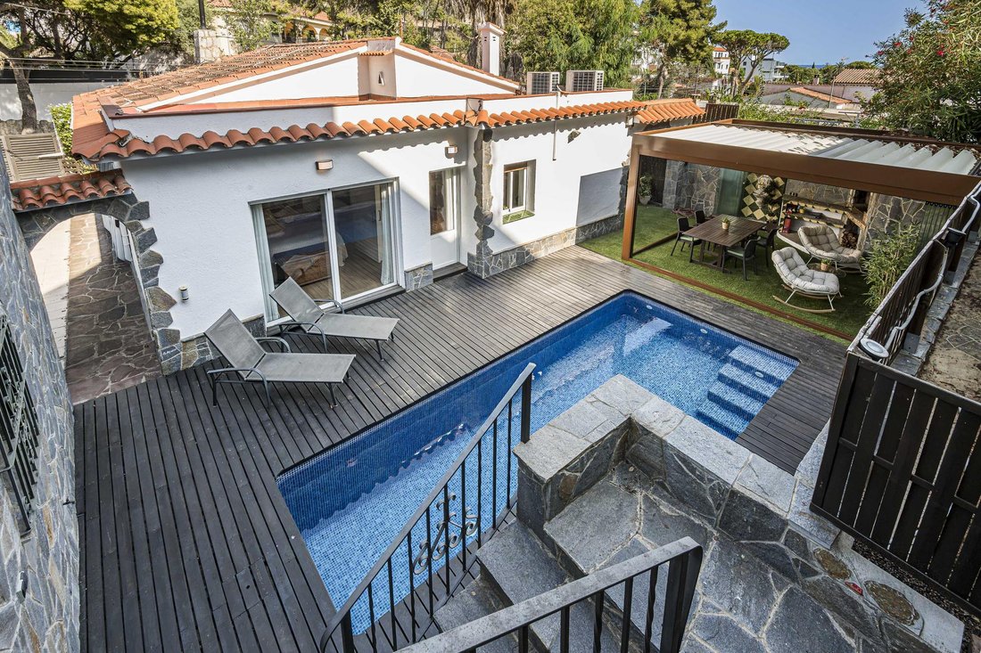 Villa in Castelldefels, Catalonia, Spain 1 - 18659299