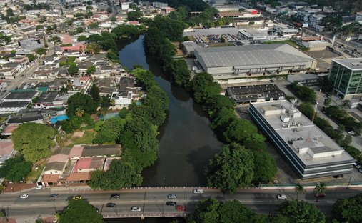 Terreno en Guayaquil, Guayas, Ecuador 1