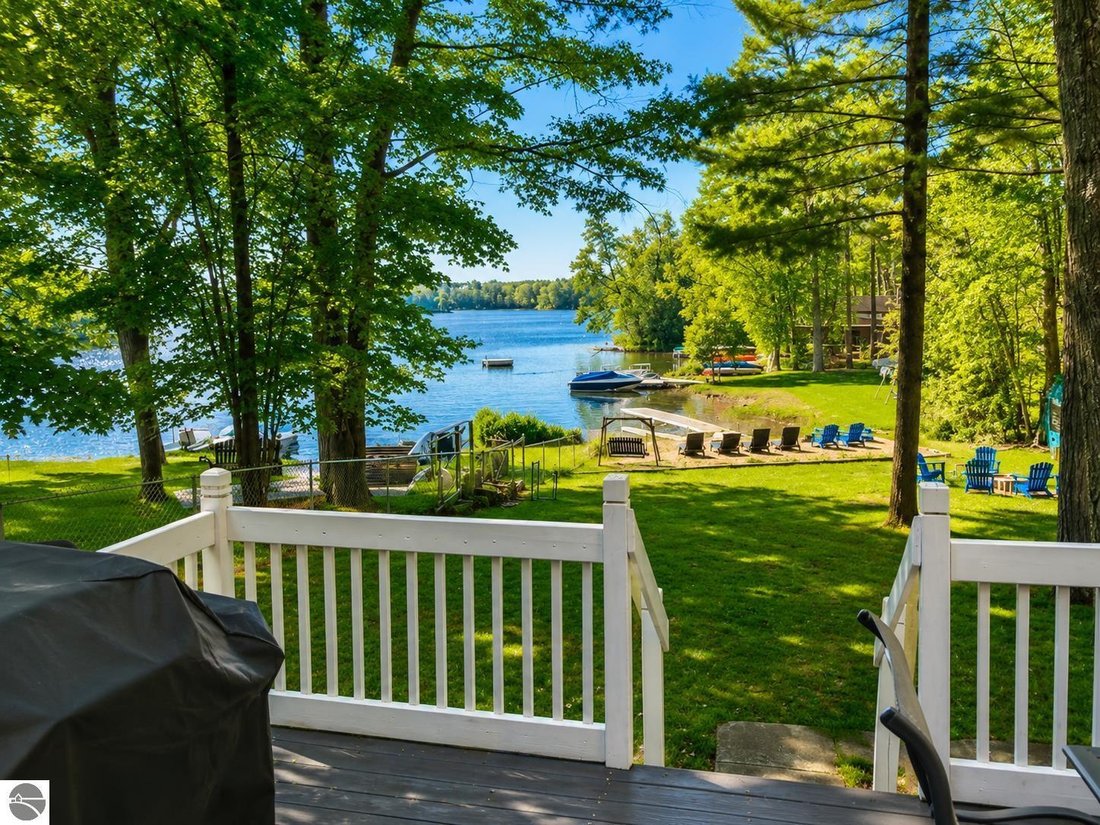 House in Traverse City, Michigan, United States 5 - 18658994
