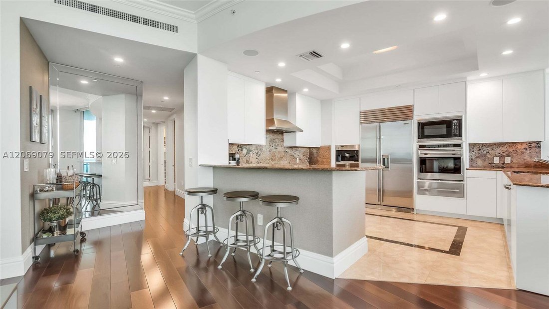 Condo in Bal Harbour, Florida, United States 5 - 18667685