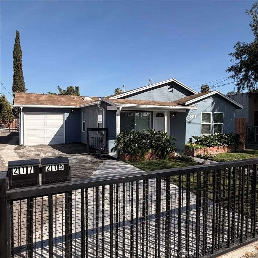 House in Santa Ana, California, United States 3 - 17607854