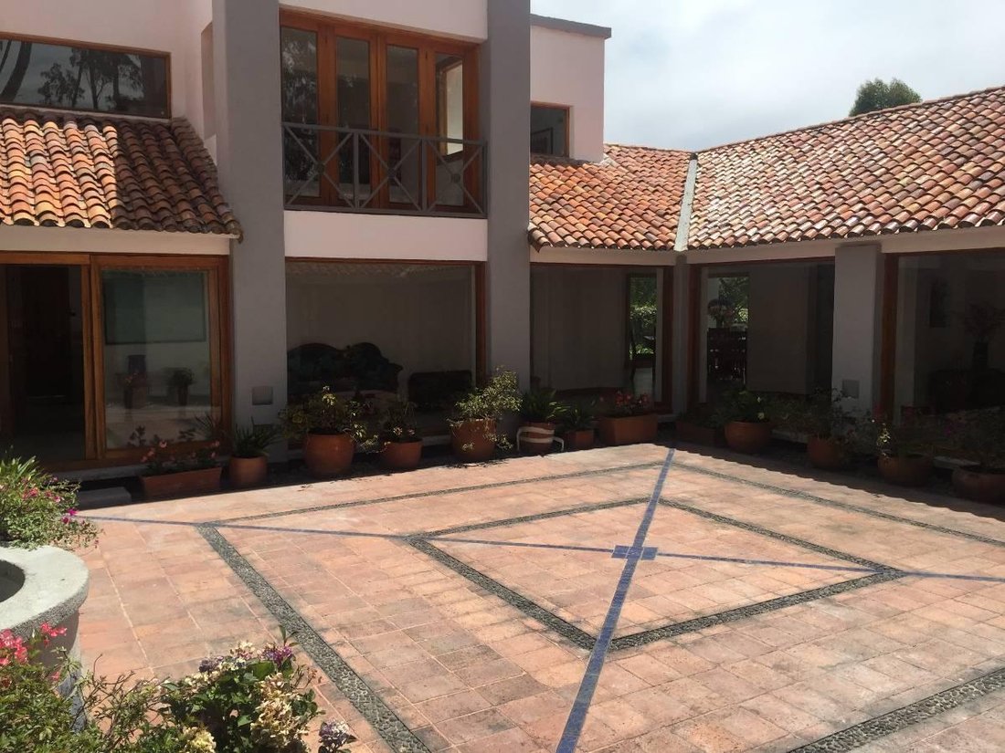 House in Quito, Pichincha, Ecuador 2 - 18661654
