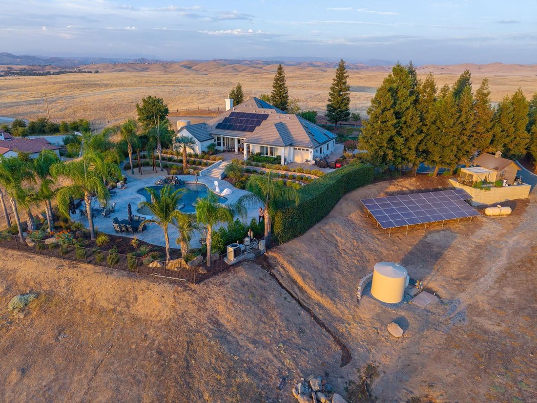 House in Friant, California, United States 3 - 18661942