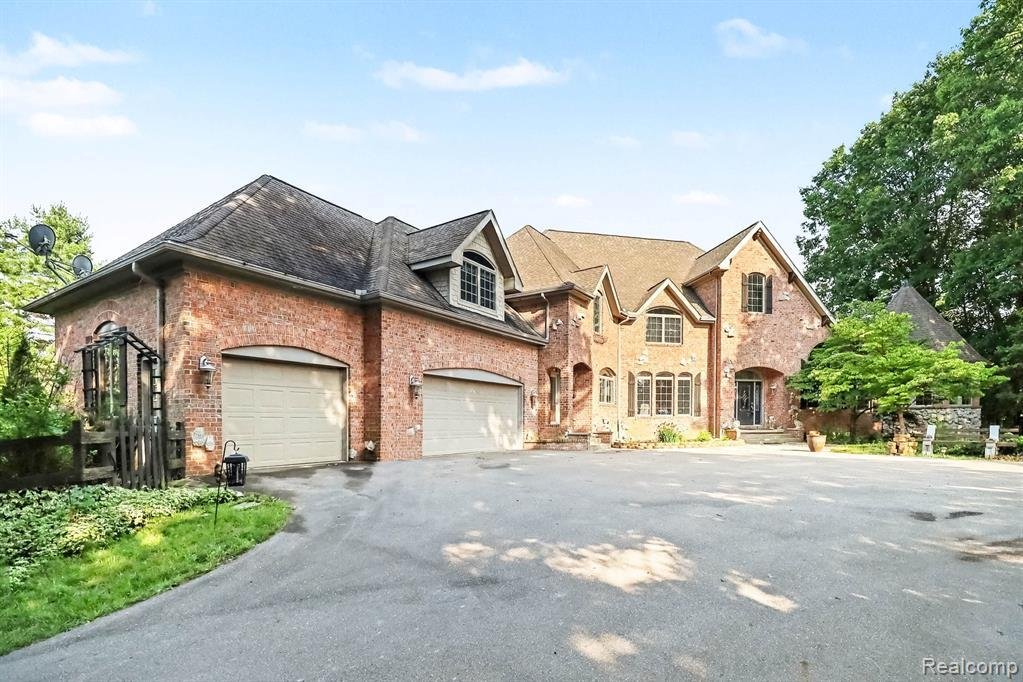 House in Grass Lake Charter Township, Michigan, United States 3 - 18307476