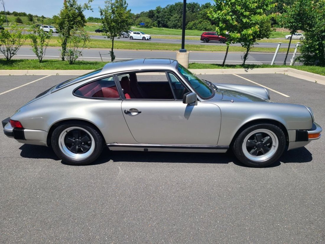 Coupe in Ashburn, Virginia, United States 2 - 12889440