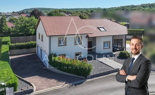 House in Hunting, Grand Est, France 1