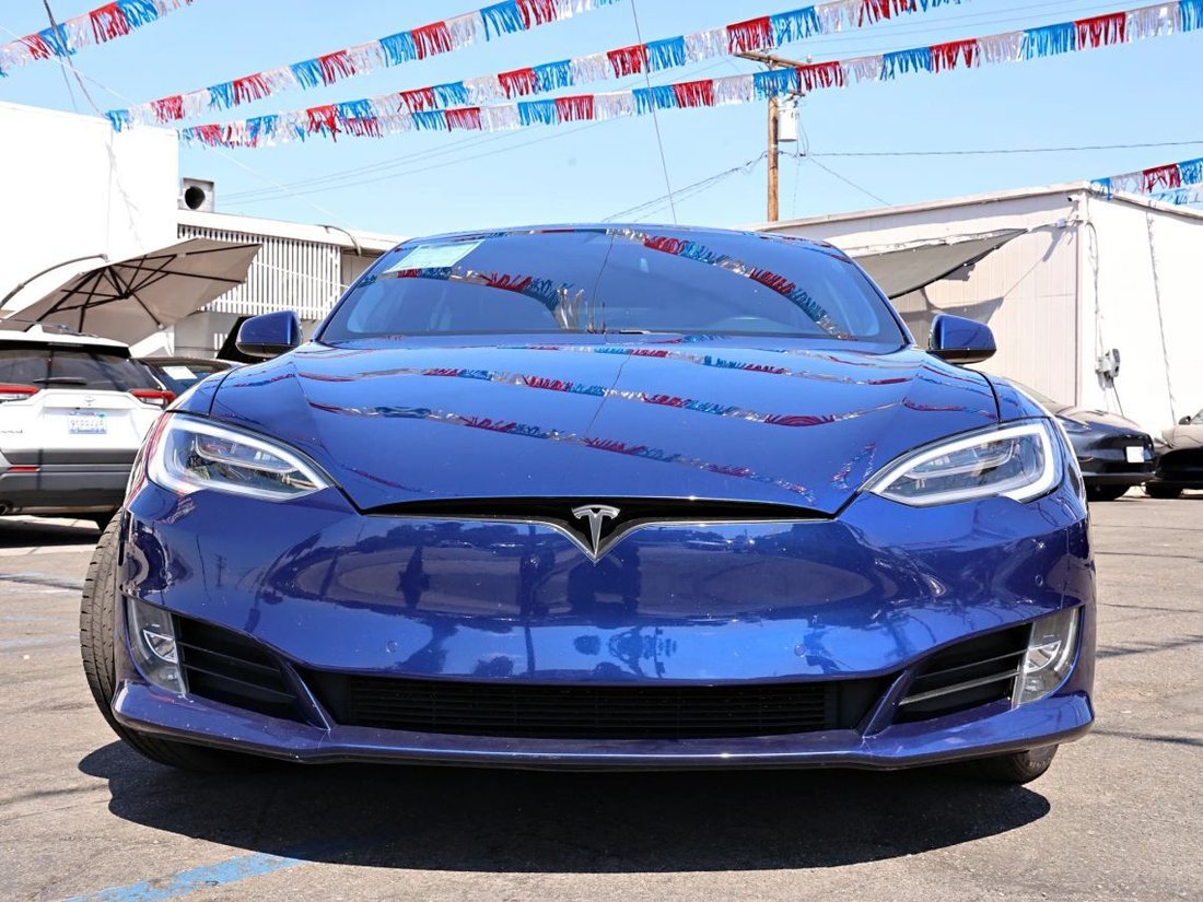 Sedan in El Monte, CA, United States 2 - 18671105