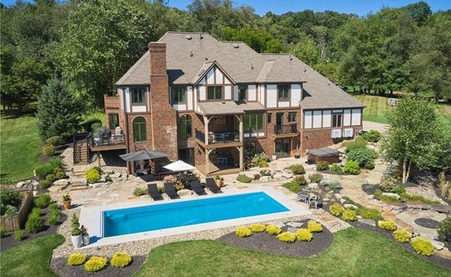House in Akron, Ohio, United States 1