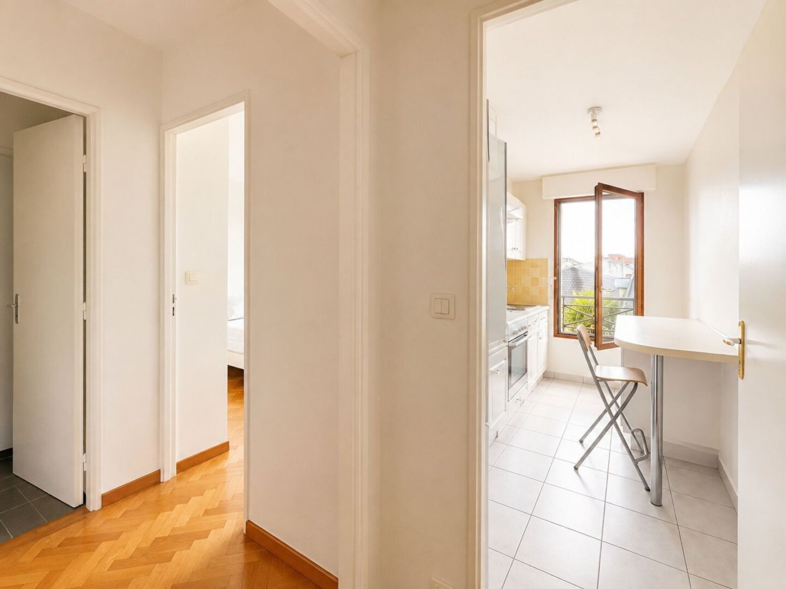 Apartment in Montrouge, Ile-de-France, France 4 - 18668204
