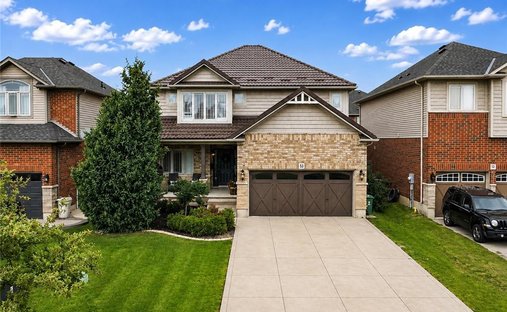 House in Hamilton, Ontario, Canada 1