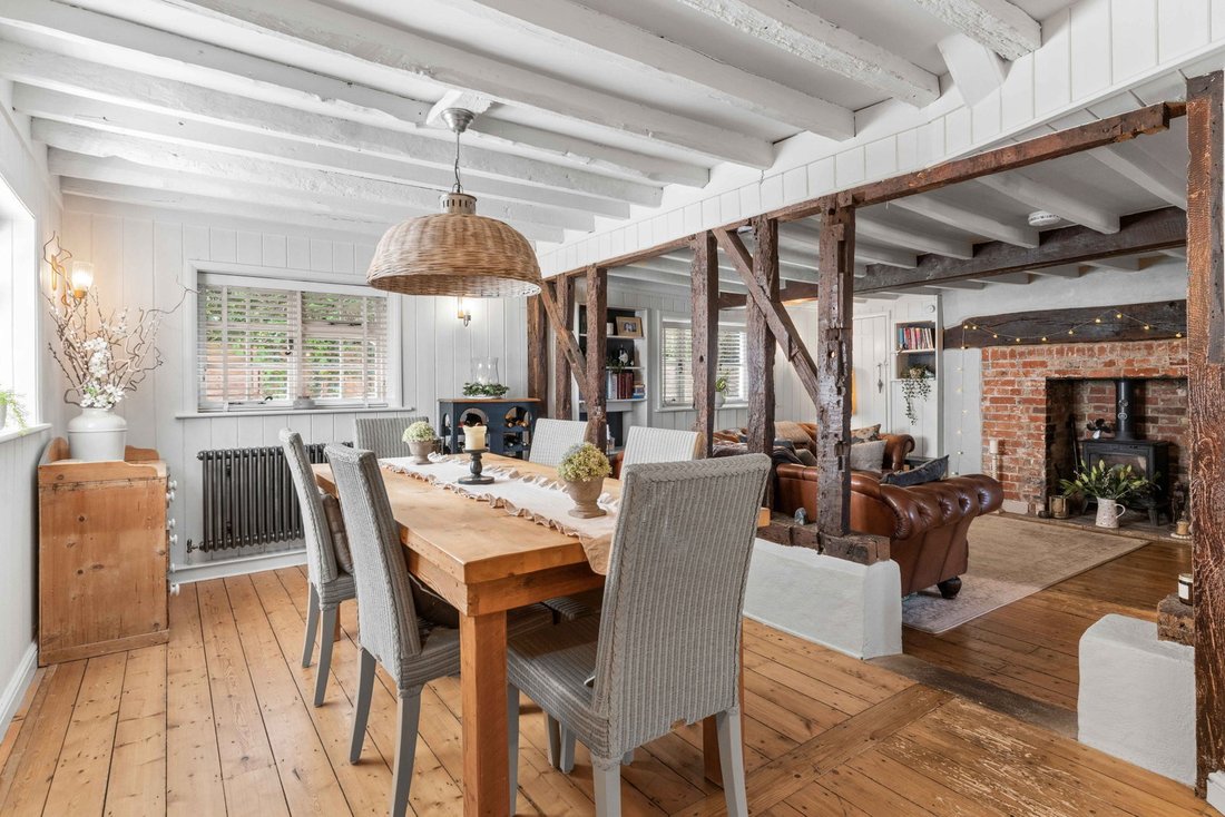 House in Roxwell, England 2 - 15575927