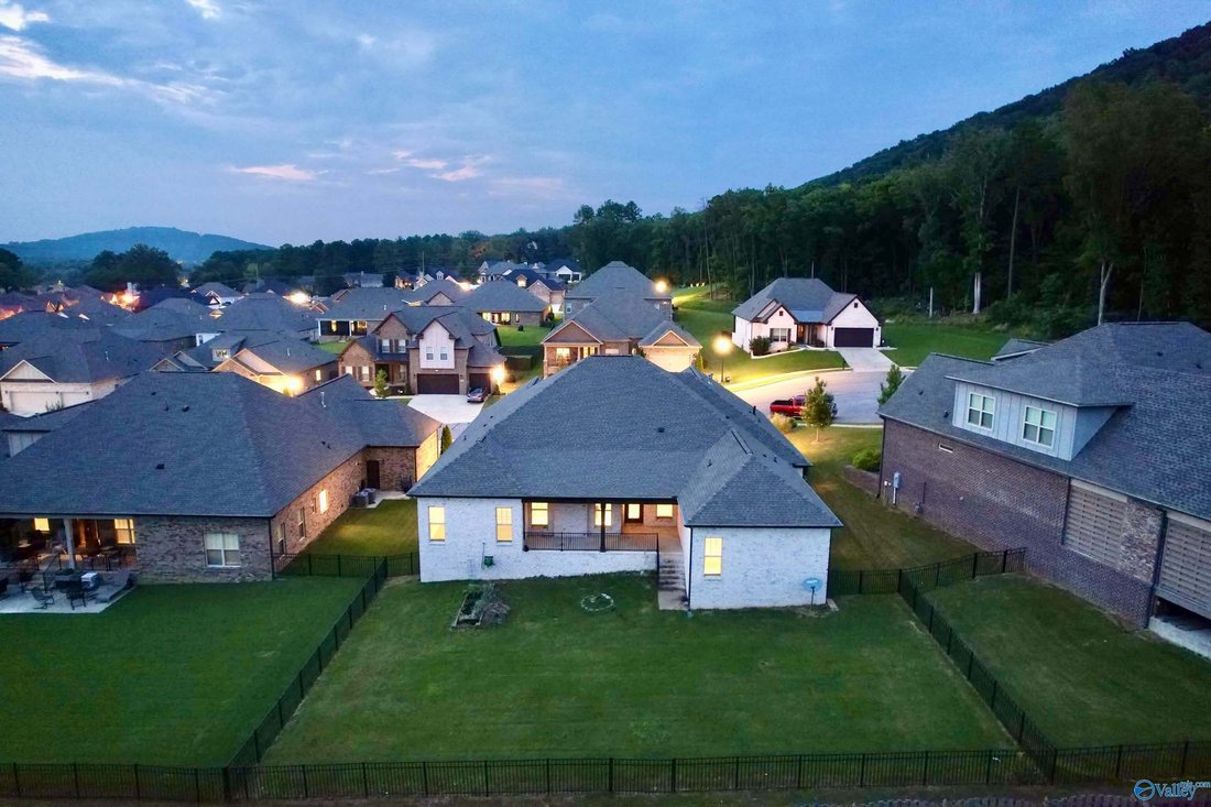 House in Redstone Arsenal, Alabama, United States 3 - 18665835