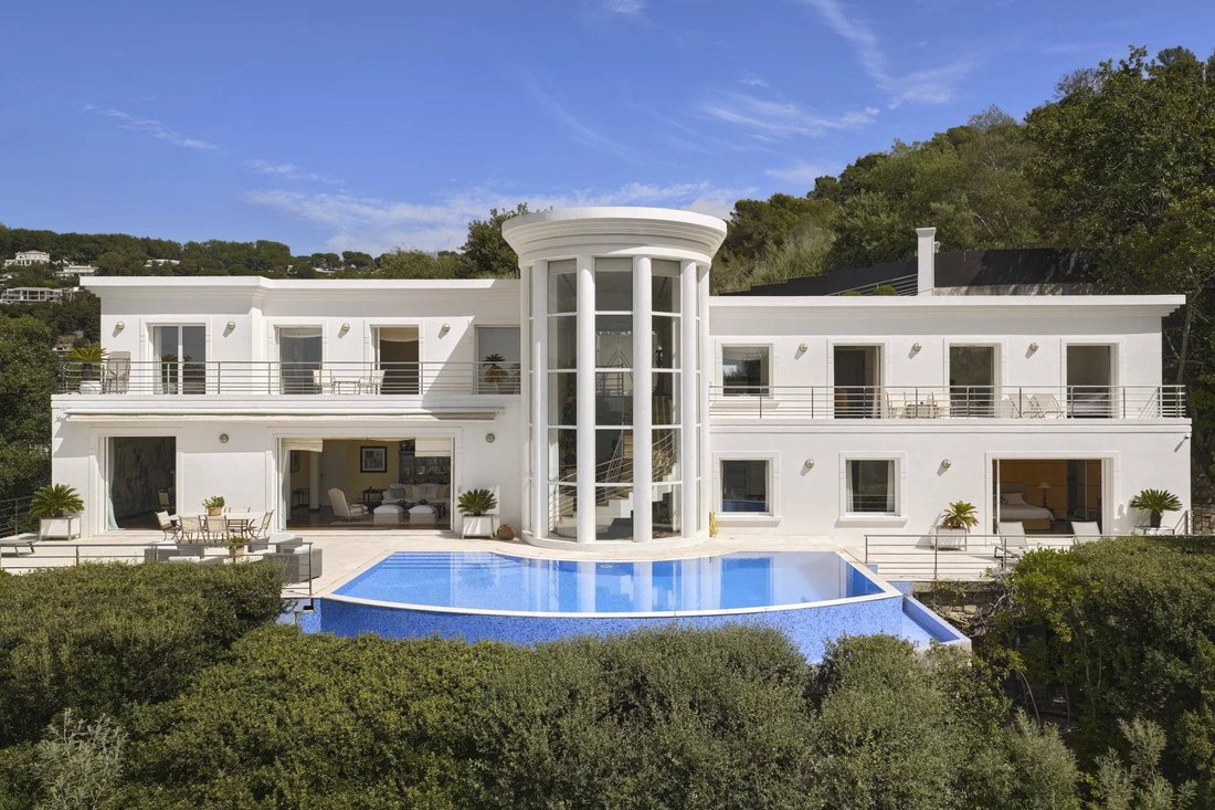 Estate in Cannes, Provence-Alpes-Côte d'Azur, France 1 - 18248512