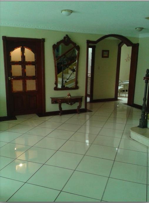 House in Quito, Pichincha, Ecuador 2 - 18661644
