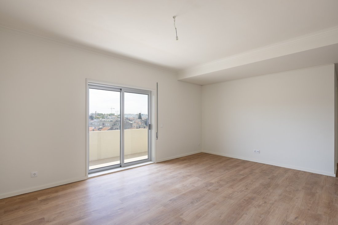 Apartment in Cedofeita, Santo Ildefonso, Se, Miragaia, Sao Nicolau e Vitoria, Porto District, Portugal 4 - 18660971