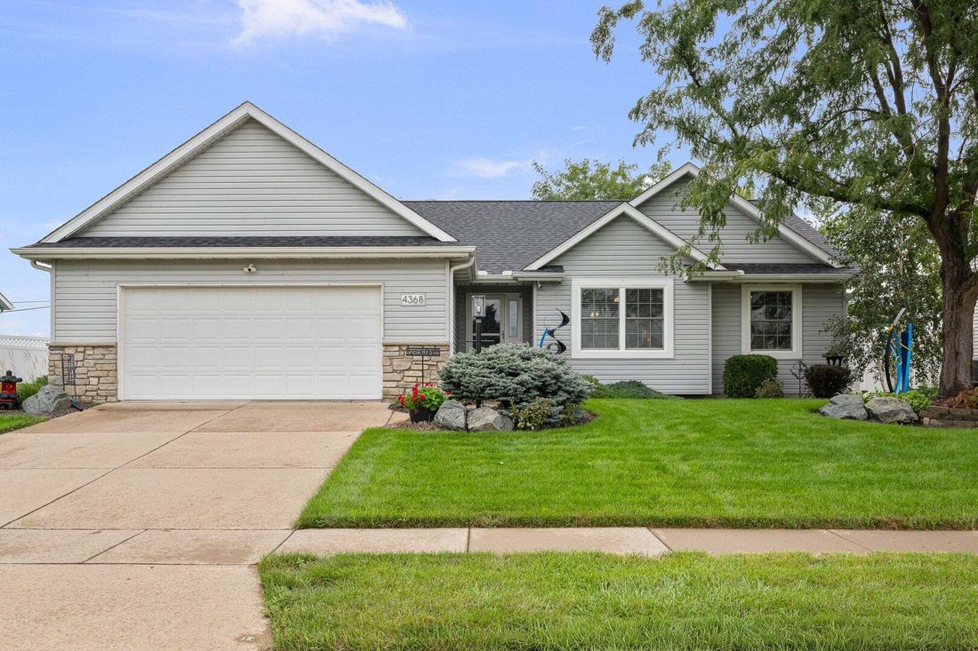 House in Bettendorf, Iowa, United States 1 - 18663124