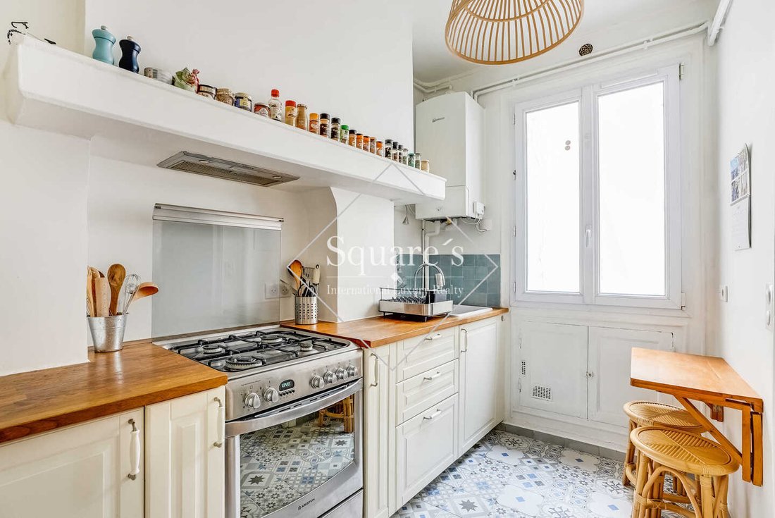 Apartment in La Fourche-Guy Môquet, Paris 17e Arrondissement, Paris 3 - 18672513