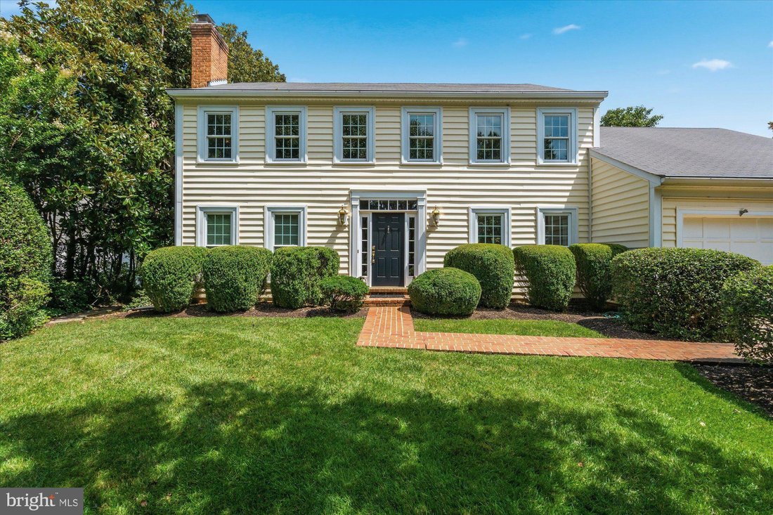 House in Hybla Valley, Virginia, United States 1 - 18669555