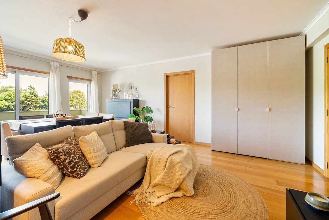 Apartment in Carnaxide e Queijas, Lisbon, Portugal 3 - 18670977