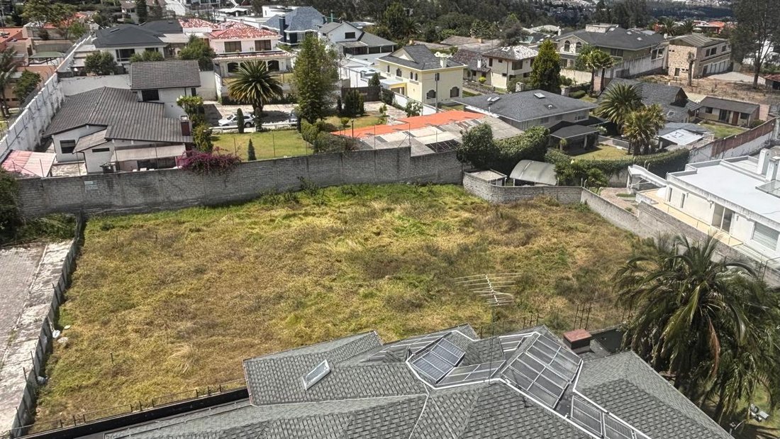 Land in Quito, Pichincha, Ecuador 1 - 18661622