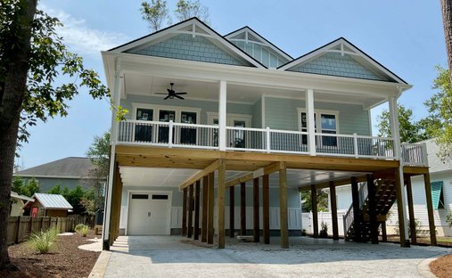 House in Oak Island, North Carolina, United States 1