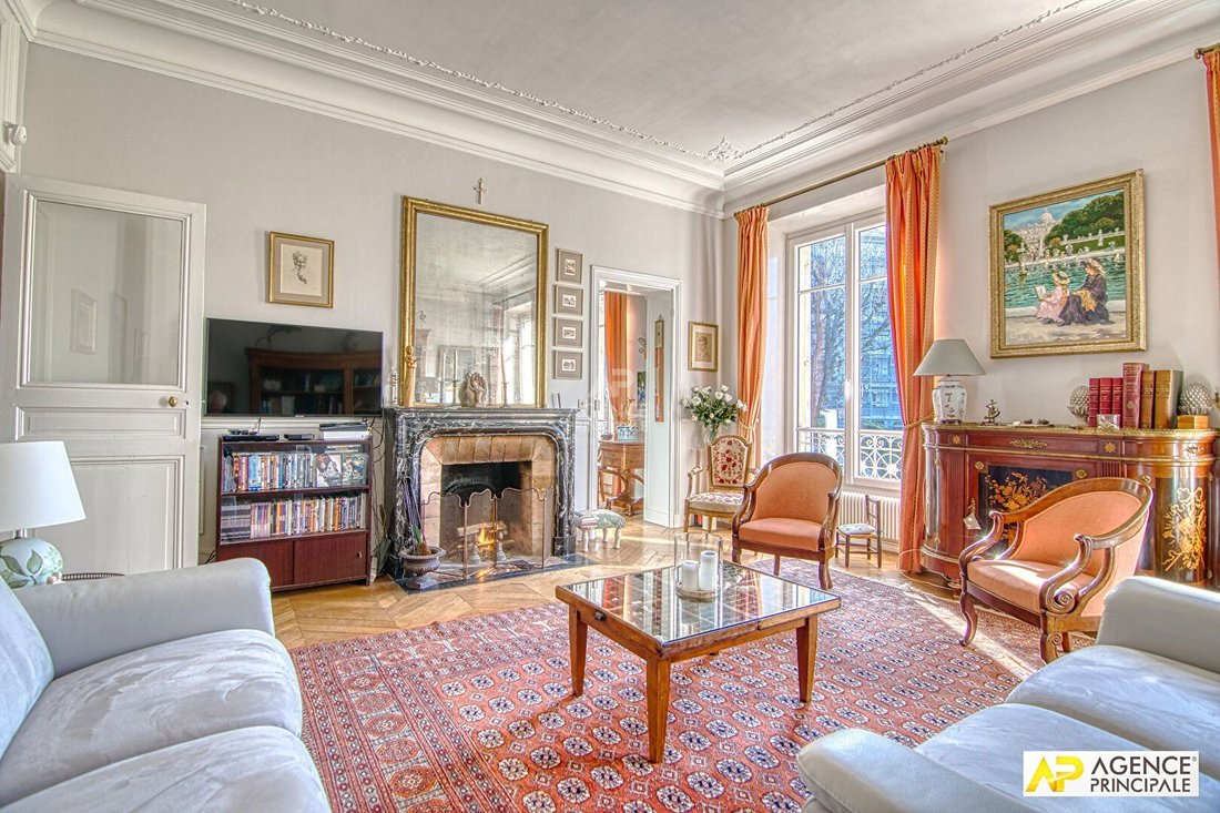 Wohnung in Nationales Schlossgebiet, Versailles, Frankreich 1 - 18660052