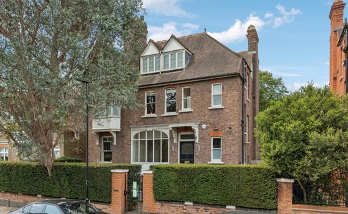 Haus in Belsize Park, Camden, England 1