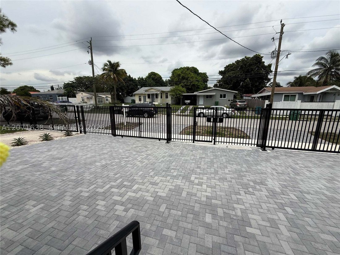 House in Miami, Florida, United States 3 - 18663508