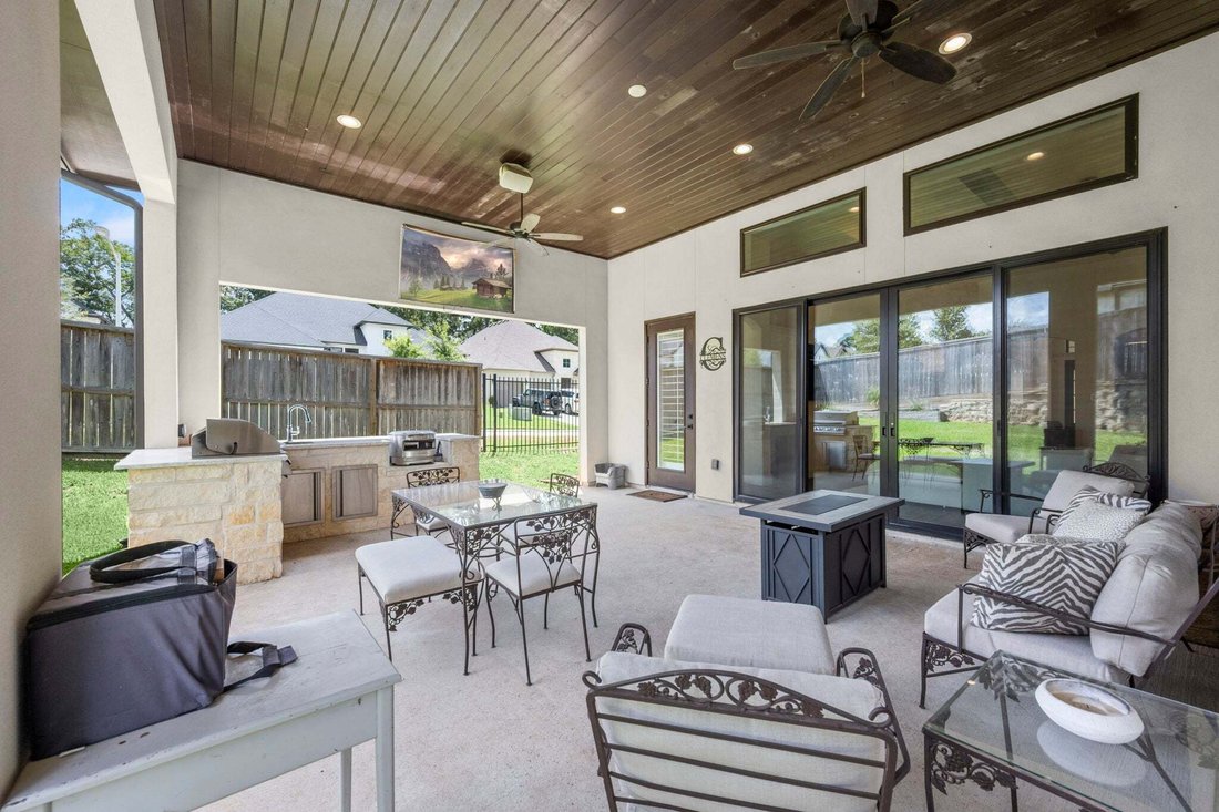 House in Conroe, Texas, United States 1 - 18659937