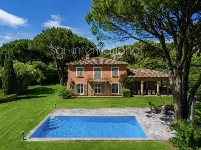 House in Zone Ouest Urbaine, Saint-Tropez, France 1 - 18584134