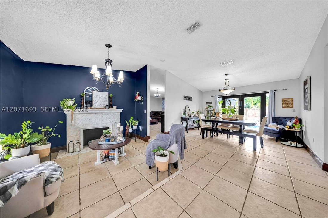 House in Miami, Florida, United States 4 - 18669018