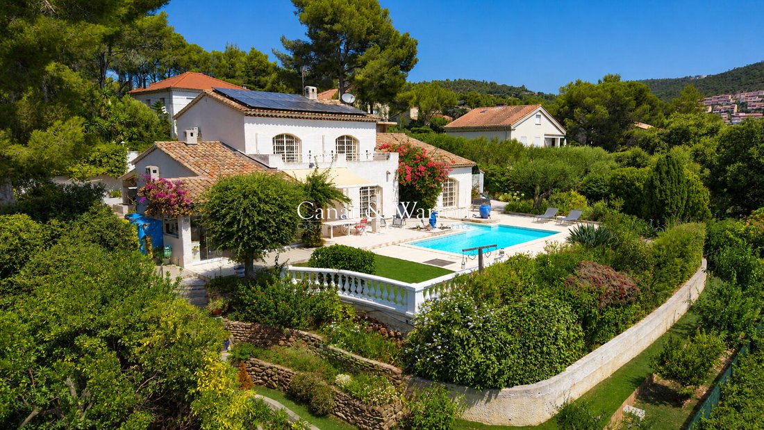 Villa in Aiguebonne, Saint-Raphaël, France 2 - 18667203