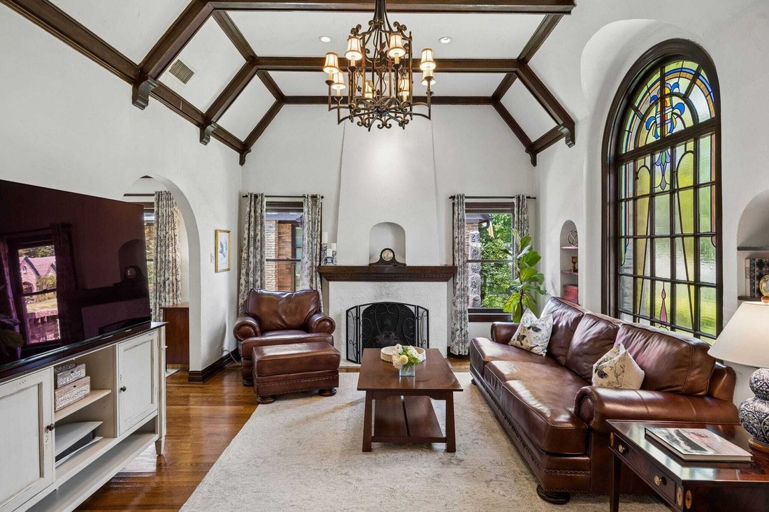 House in Dallas, Texas, United States 3 - 18670365