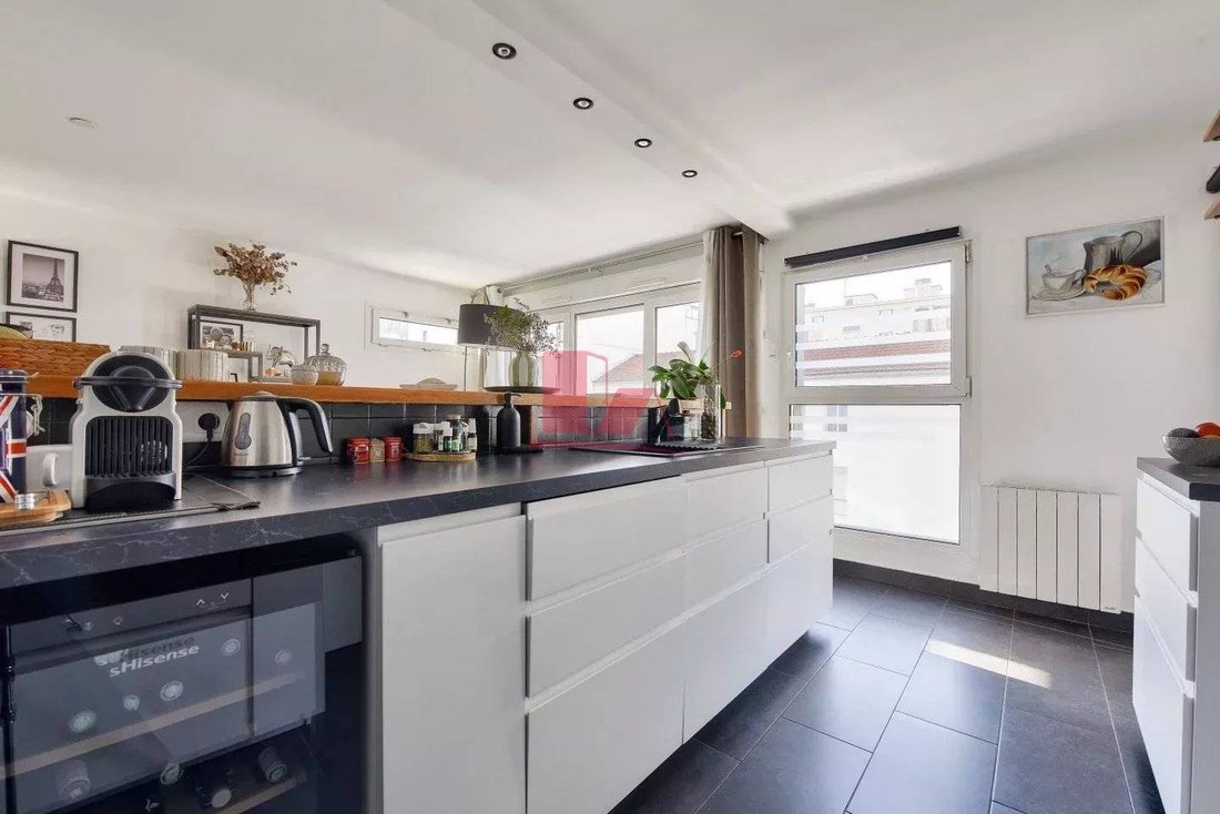 Apartment in Espaces Jeunes, Issy-les-Moulineaux, France 5 - 16983314