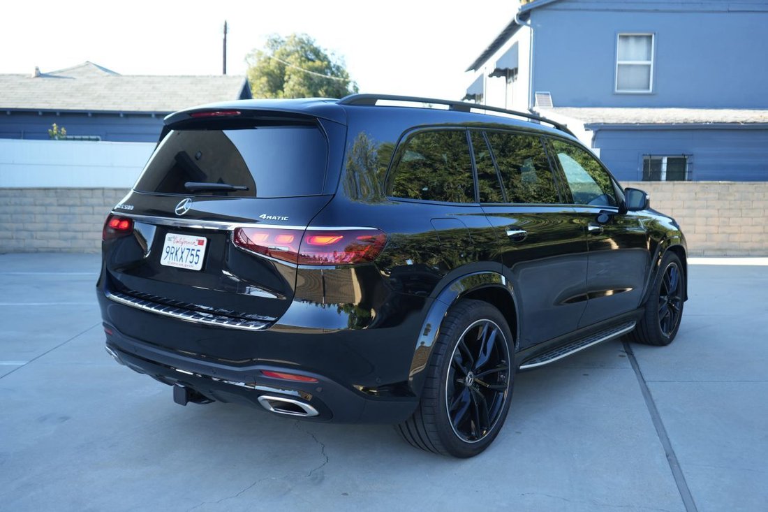 Suv in San Gabriel, CA, United States 4 - 18669927