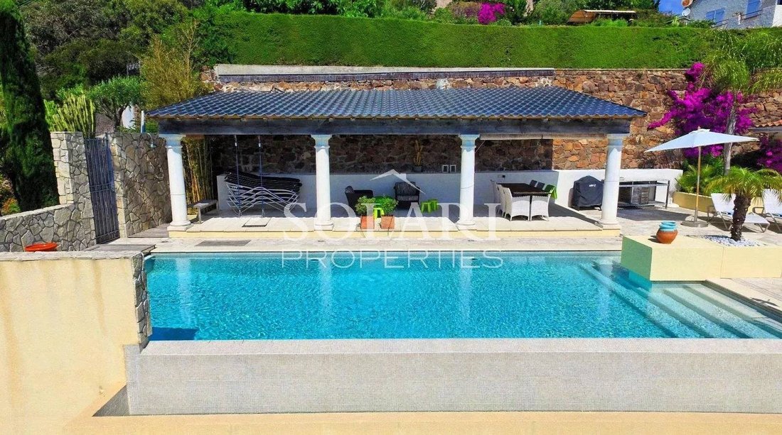 Villa in Théoule-sur-Mer, Provence-Alpes-Côte d'Azur, France 5 - 15664287
