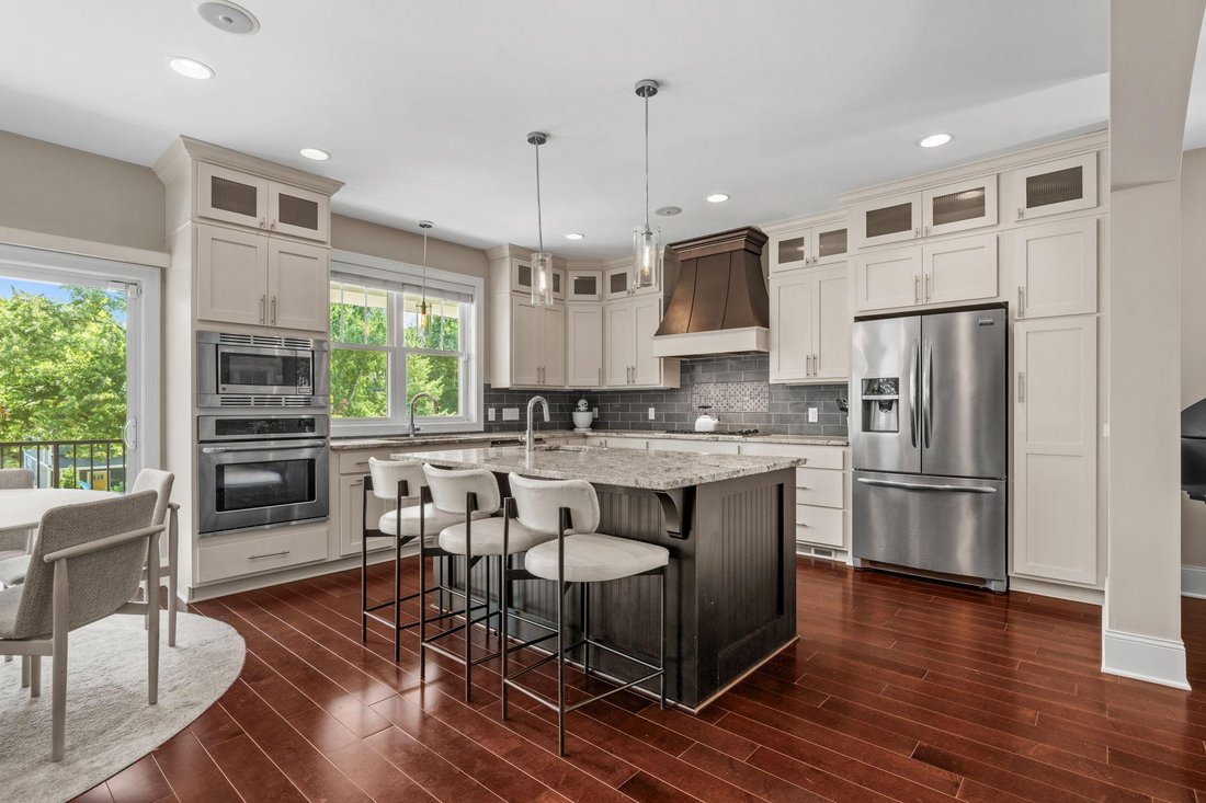 House in Minneapolis, Minnesota, United States 2 - 18660863