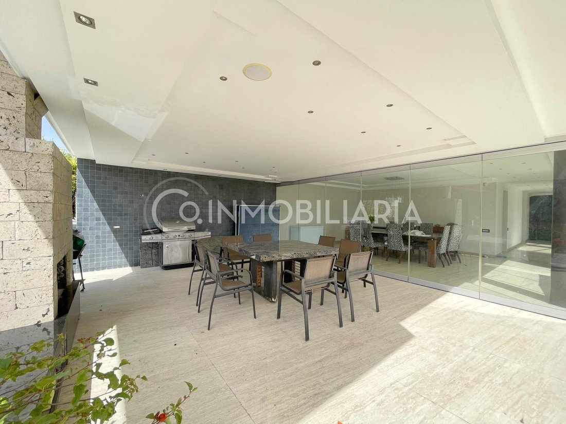 House in Quito, Pichincha, Ecuador 2 - 18661216