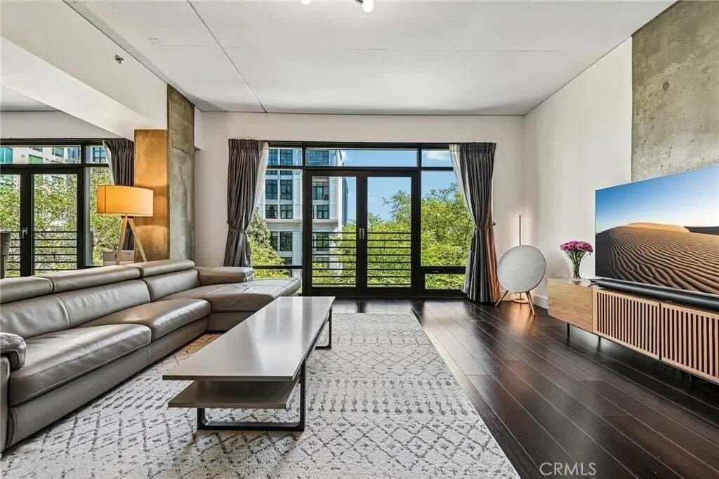 Condo in Los Angeles, California, United States 4 - 18659645
